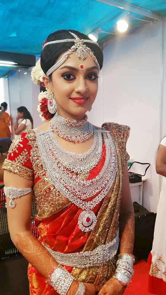 arathi-ravi-pillai-diamond-wedding-jewellery