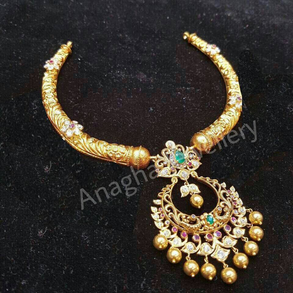 beautifully 22 carat kante is from anagha jewellery